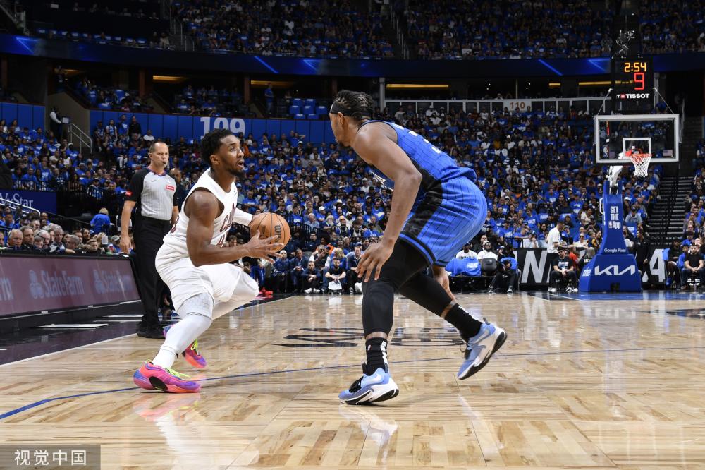 员因纪律问 员因纪律问